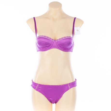 Womens Pink Lingerie Set.png