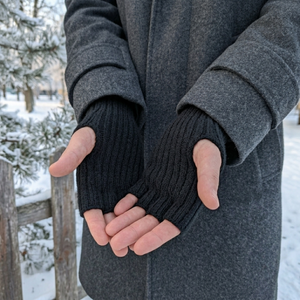 OEM Sustainable Wool-Blend Mid-Length Wrist Gloves